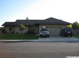 2424 NW Horizon Dr, McMinnville, OR