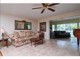 570 De Narvaez Dr, Longboat Key, FL 34228