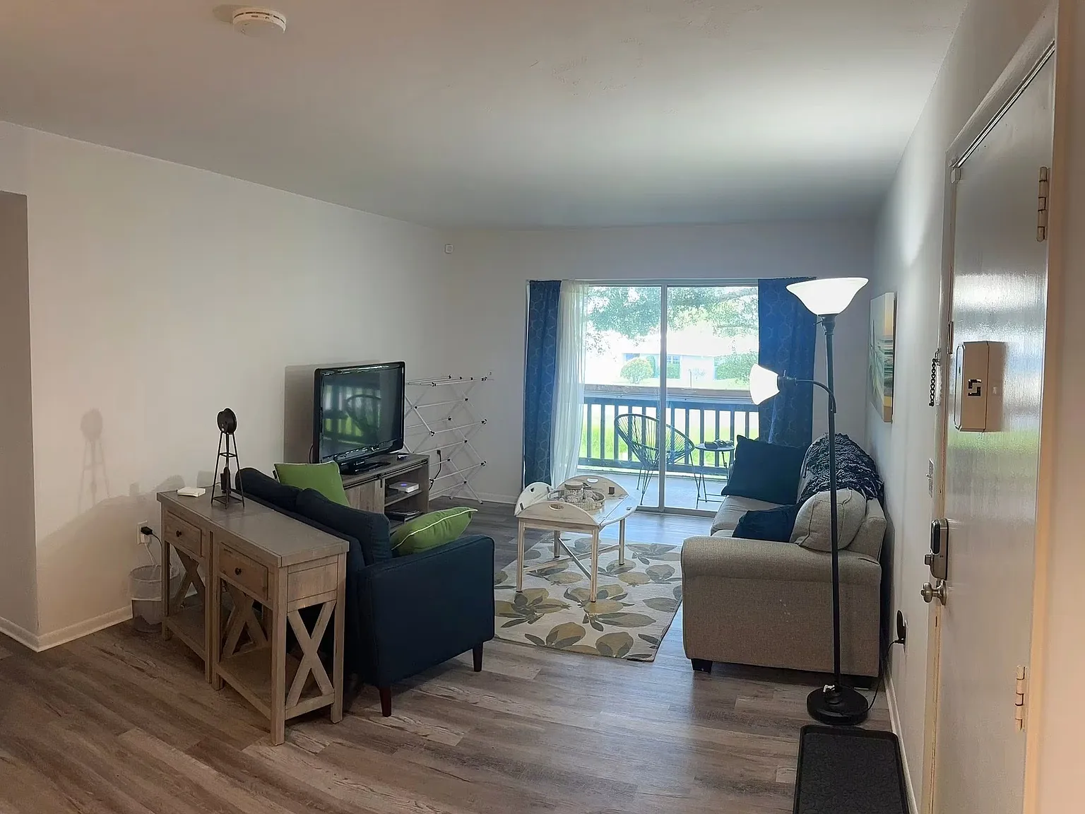 3209 Beneva Rd — Photo 4