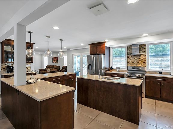 5th image of 54 Valleywood Road