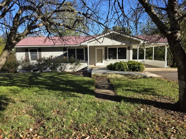 165 Watauga St, Franklin, NC 28734