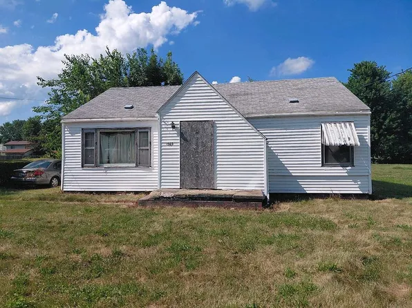 1565 E Chestnut St, Canton, IL 61520