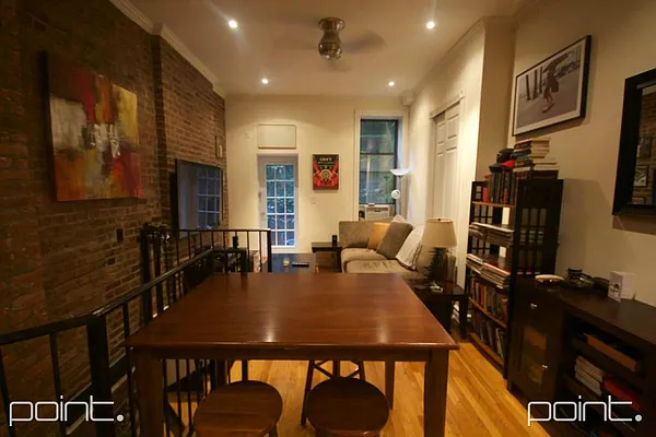 Rented by Point NYC | media 20