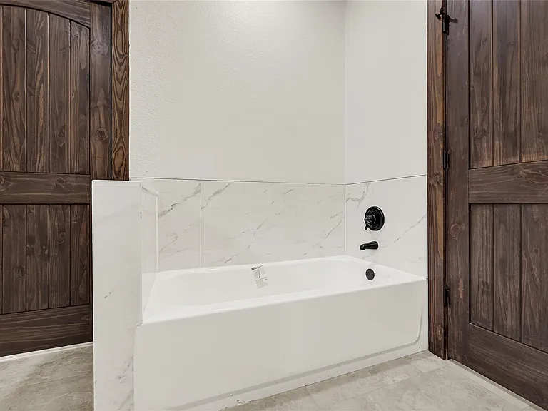 29529A Turnbury Village Dr — Photo 14