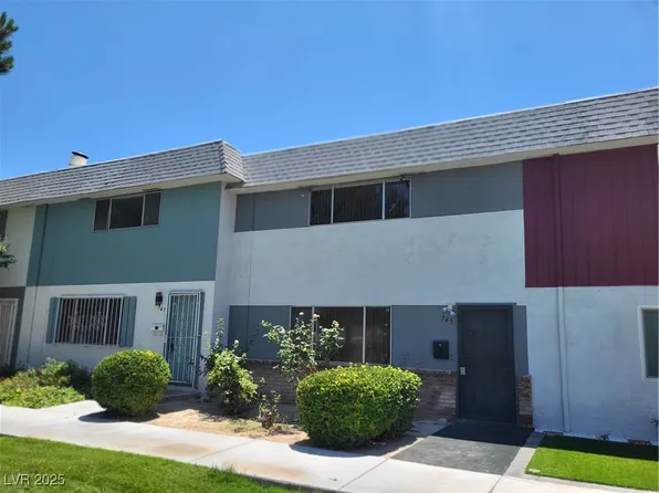 745 Greenbriar Townhouse Way #Townhouse, Las Vegas, NV 89121