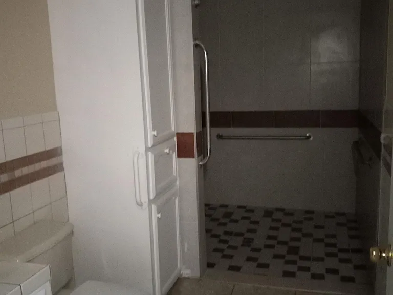 109 E Dominion Dr #B — Photo 13