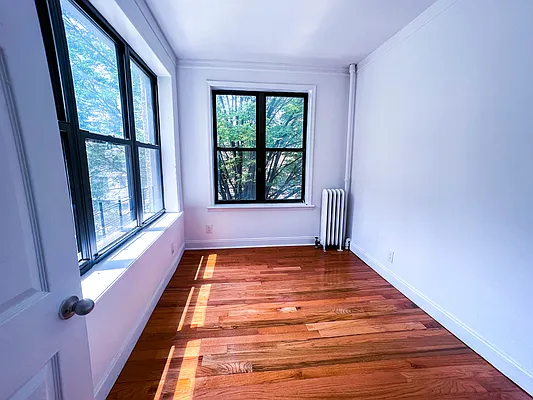 Rented by Voro New York | media 38