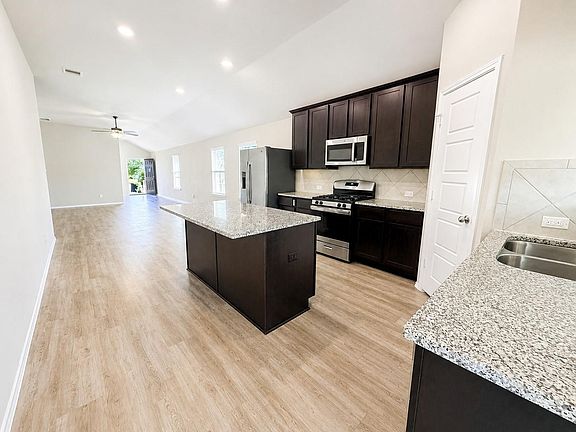 5th image of 21438 Hawthorn Harvest Cir