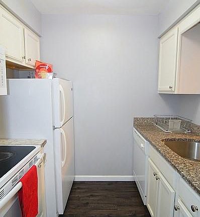 3rd image of 3010 W Central Ave Unit 308