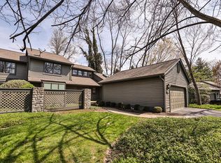 20 Muirfield Ln, Cincinnati, OH 45241