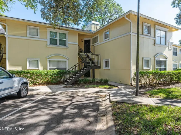 1800 THE GREENS Way #1007, Jacksonville Beach, FL 32250