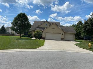 9406 Yellow Feather Ct, Leo, IN 46765