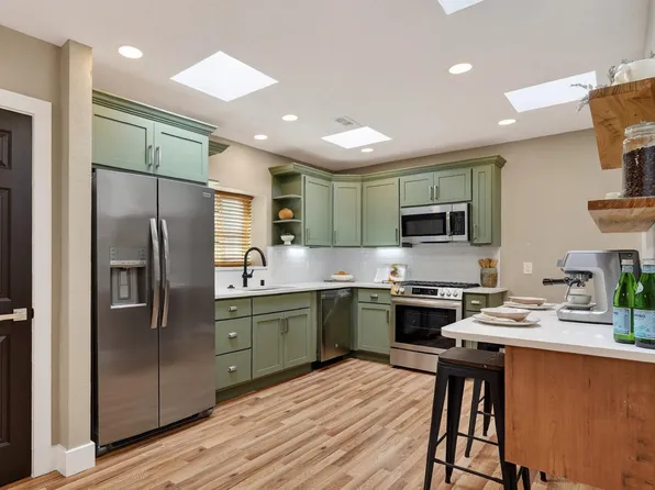 1025 Roma Ave NE, Albuquerque, NM 87106