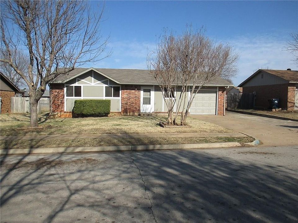 1st image of 707 Meadowlake Dr