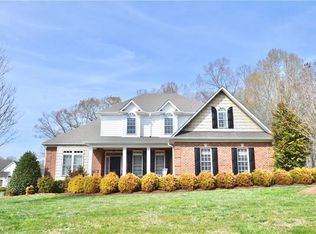 5483 Taylors Run Dr, Clemmons, NC 27012