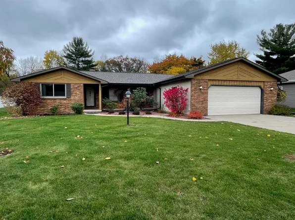 2235 Ledvina Cir, Green Bay, WI 54313