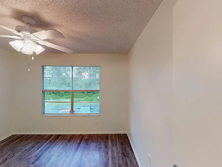 Lakewood Place — Photo 64