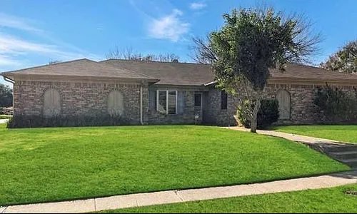 901 Forest Trail Ct Photo 1