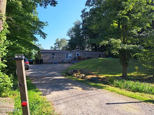 258 Well Rd, Greeley, PA 18425