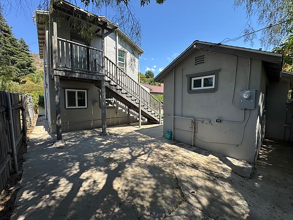 2nd image of 271 Holt St APT B