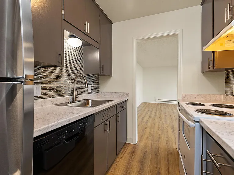 Timberline Apartments — Photo 28