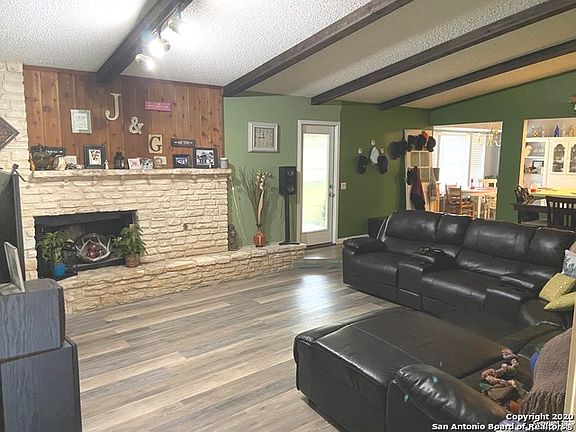 4th image of 13323 Larkbrook St
