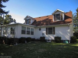 31568 Karl St, Dowagiac, MI 49047