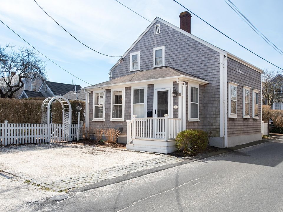 22 York St, Nantucket, MA 02554 | Zillow