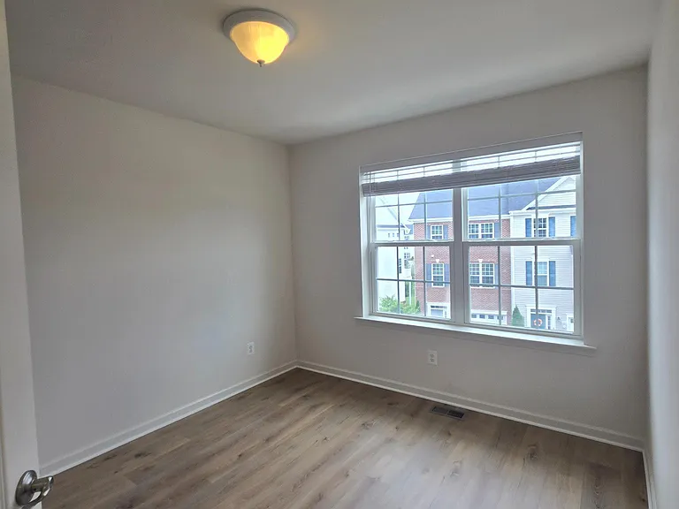 7770 Dagny Way — Photo 14