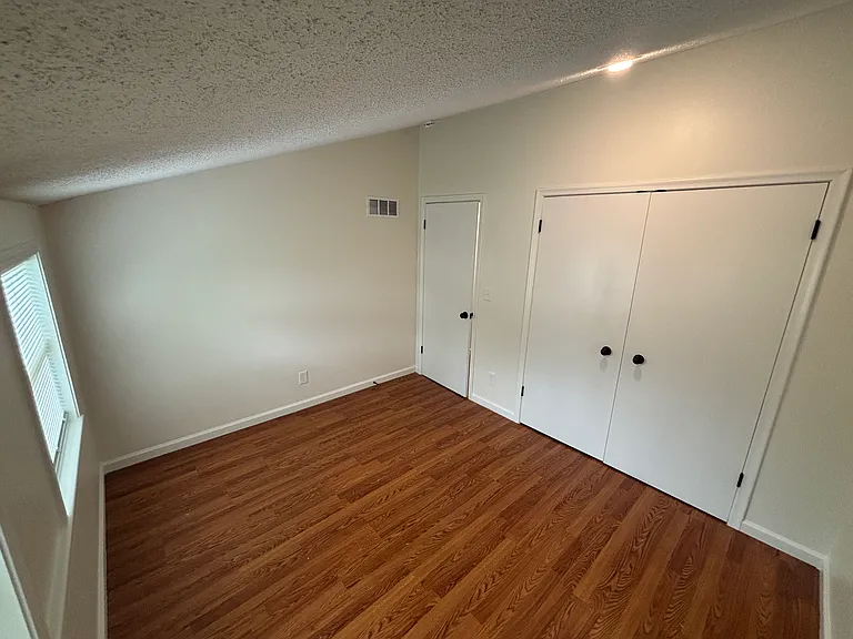 11204 College Ave — Photo 20