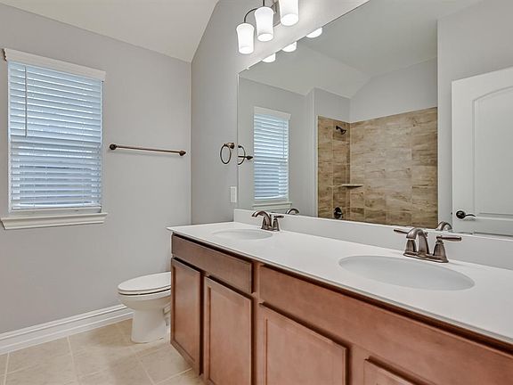 5th image of 2507 Linwood Dr