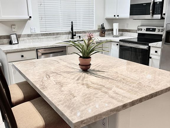 New Quartz countertops