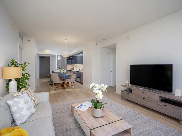 201 Folsom St #23F — Photo 4