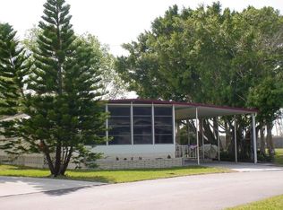 402 Longwood Dr, Venice, FL 34285