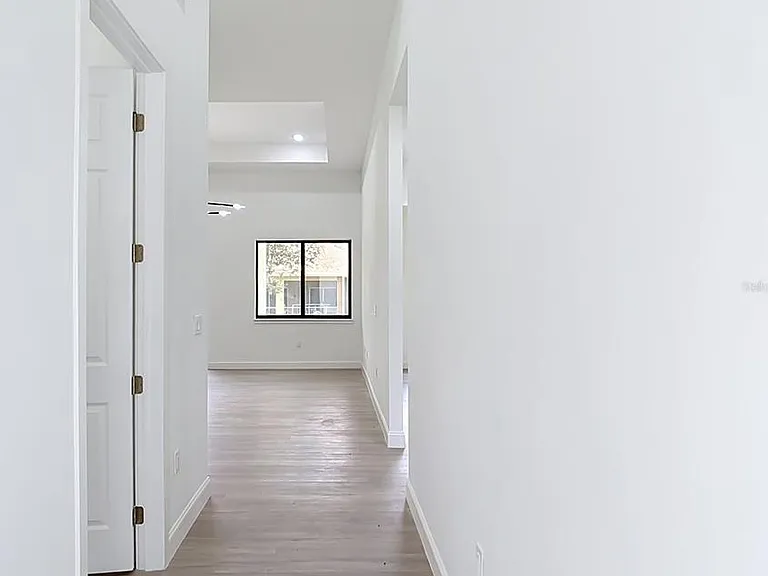 275 Lecturn St — Photo 13