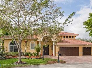 5955 NW 99th Way, Parkland, FL 33076