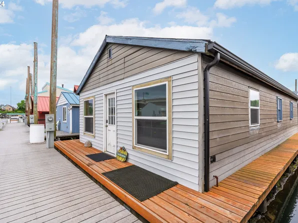 1621 N Jantzen Ave, Portland, OR 97217