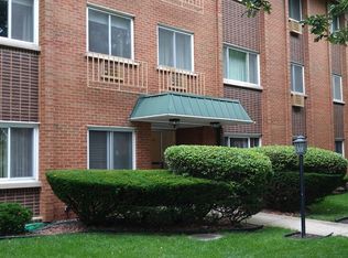 433 S Lombard Ave APT 15, Oak Park, IL 60302