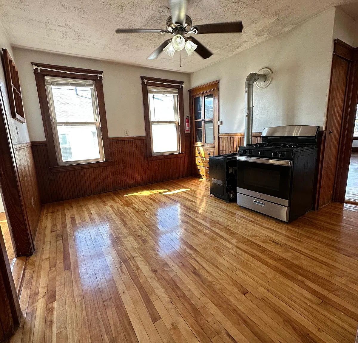72 Fairfax Road - 3 — Photo 1