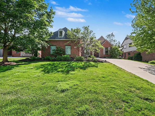 5368 Pinnacle Ct, Ann Arbor, MI 48108