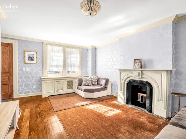 33 West 95th Street image 14 of 23