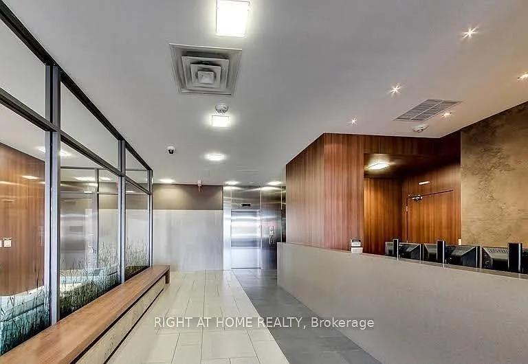 260 Sackville St #510 — Photo 25