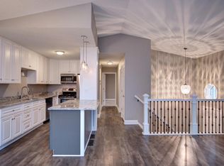 15823 Griffon Path, Apple Valley, MN 55124