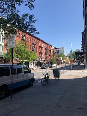 Rented by Metropolitan Realty | media 6