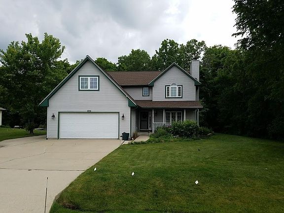 2nd image of 2110 W Orchard Way