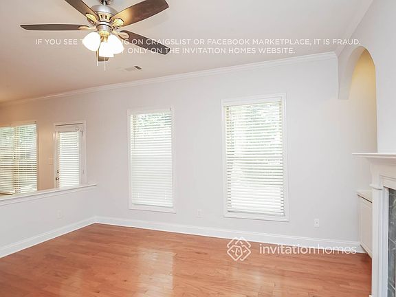 4th image of 532 Suwanee Oaks Dr