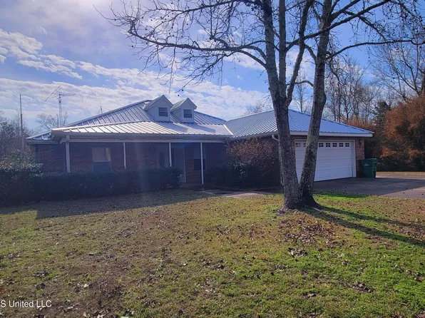 2379 Coelho Way, Diamondhead, MS 39525