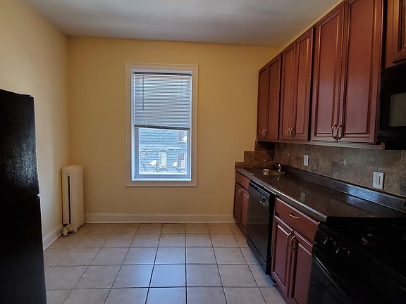 3rd image of 266 Monticello Ave APT 10Q