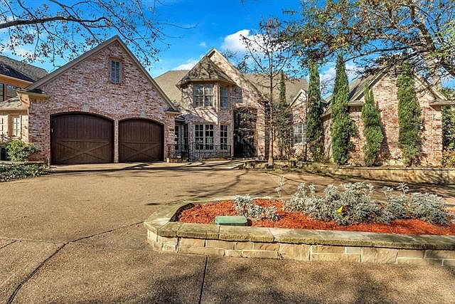 1st image of 14949 Oaks North Dr