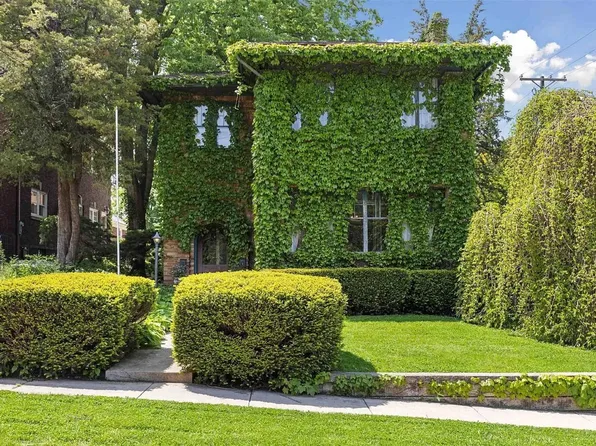 224 N Prospect St, Rockford, IL 61107